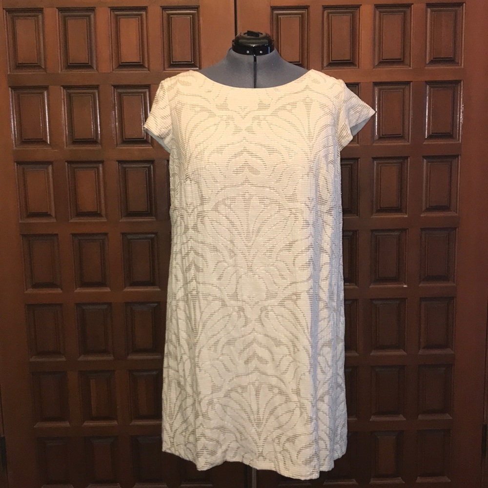 HOST PICK! NWT Fully-lined Liz Claiborne Sheath